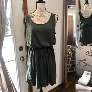 A.n.d eawy dress